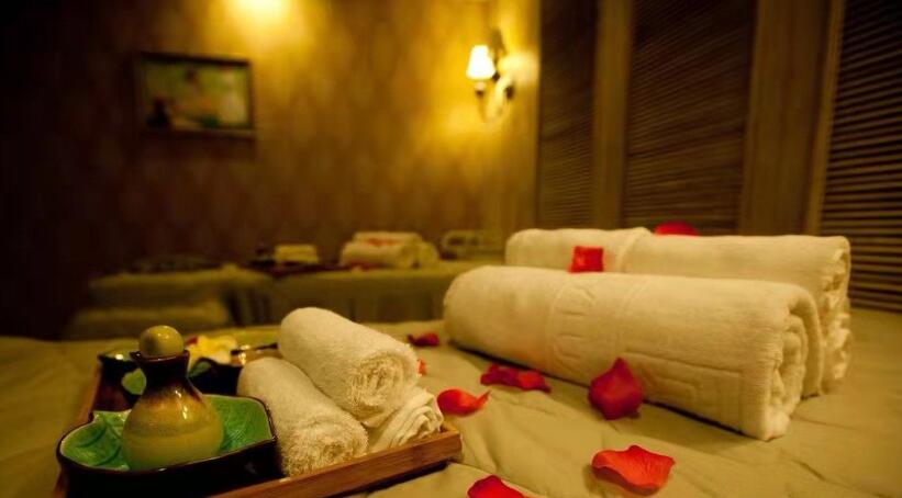 杭州西湖高端水疗spa会馆就这样带着清风月静抚慰了光阴悲喜